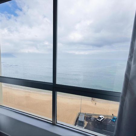 The Odeon Beachfront Le Cap Extérieur photo